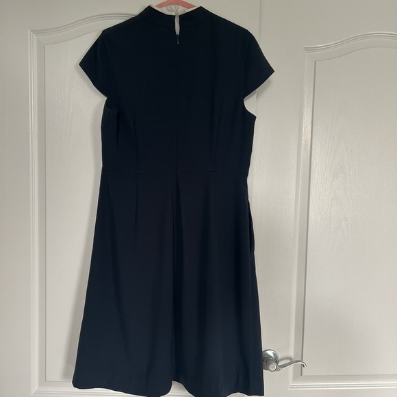 JCrew navy dress with cap sleeves and pockets - Picture 4 of 4